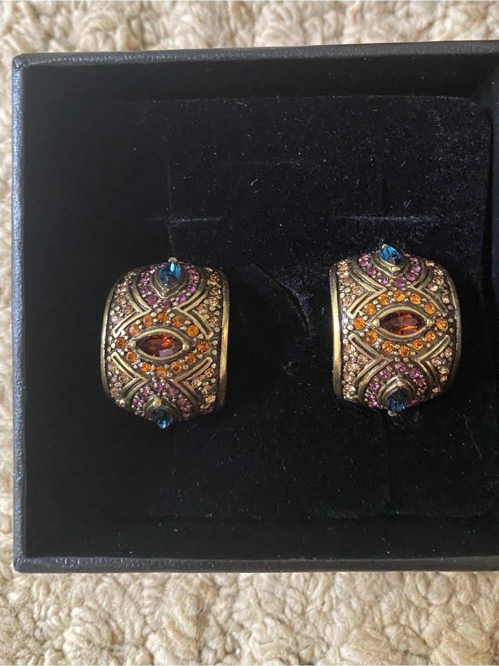 Heidi Daus 3 earrings and 1 bracelet NIB - Picture 2 of 7